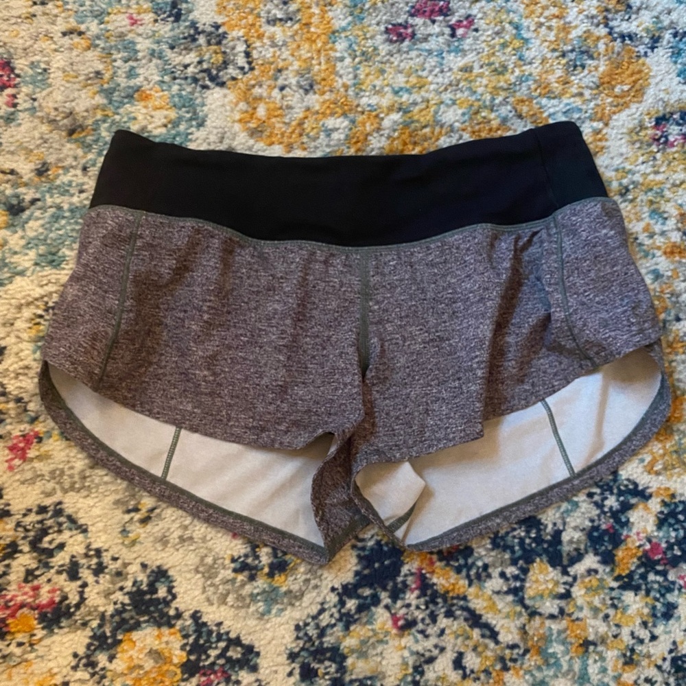 gray lululemon shorts, speed ups size:4 regular